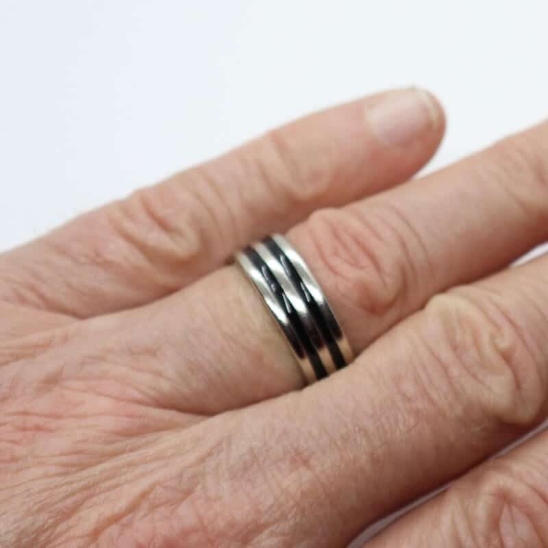 Magnetic PK Ring - 2 Black Stripes