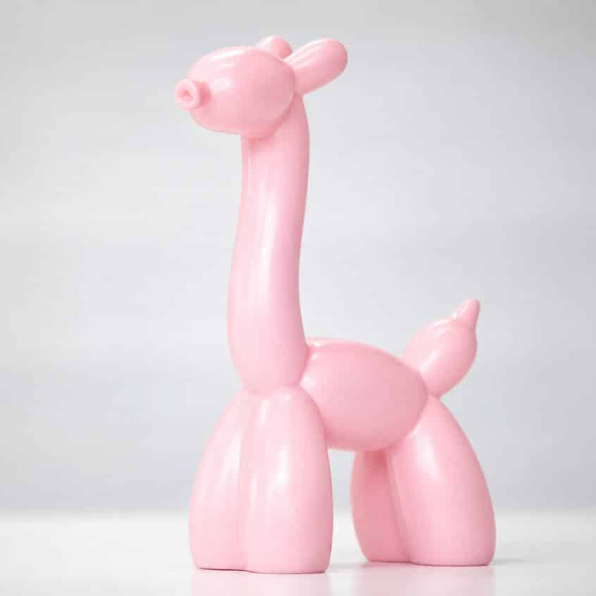 balloon_giraffe_sculpture_pink_01
